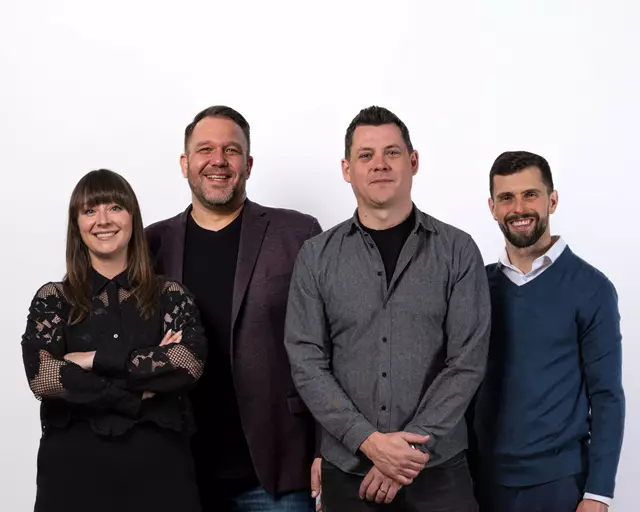 Disc Jockey's / DJs: House Party DJ 1