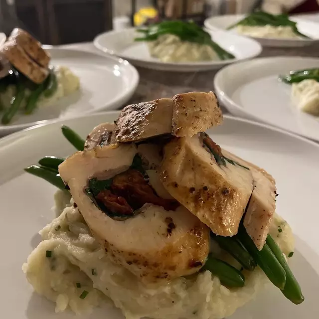 Private Chefs: Hungrieyes 32