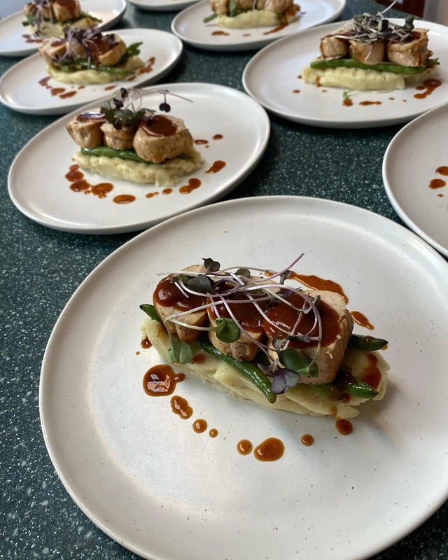 Private Chefs: Hungrieyes 17