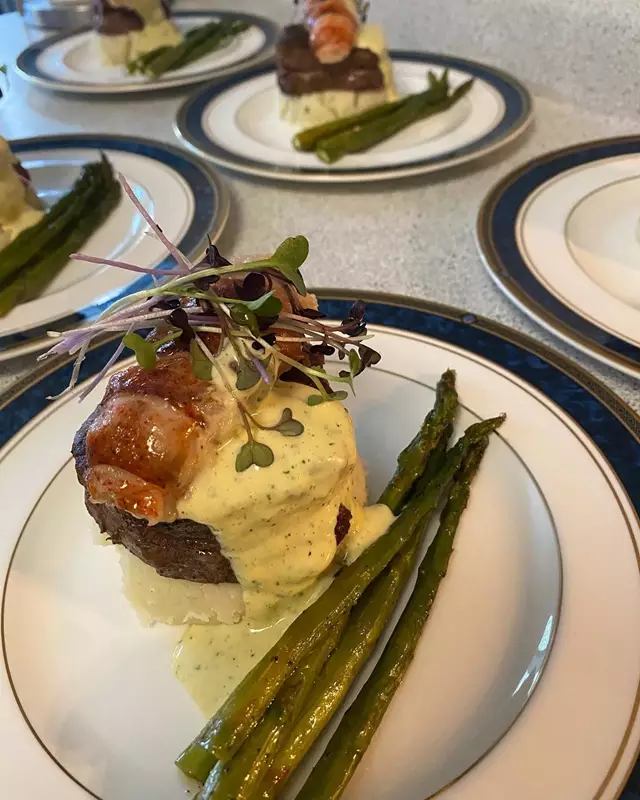 Private Chefs: Hungrieyes 12