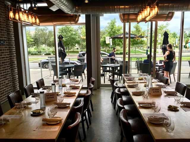 Restaurants: Hunters Landing 5