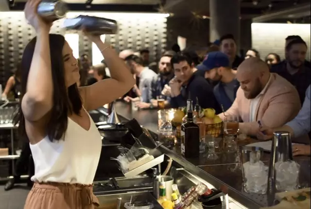 Restaurants: JOEY Eaton Centre 13