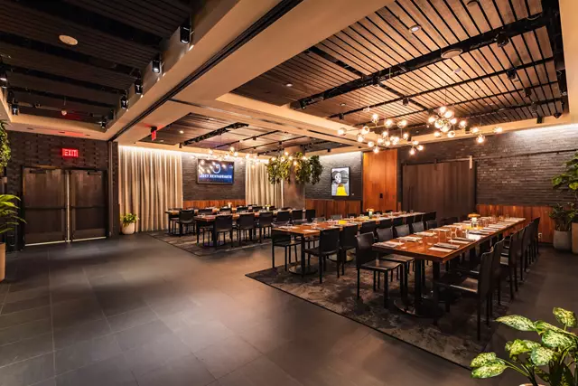 Restaurants: JOEY Eaton Centre 5