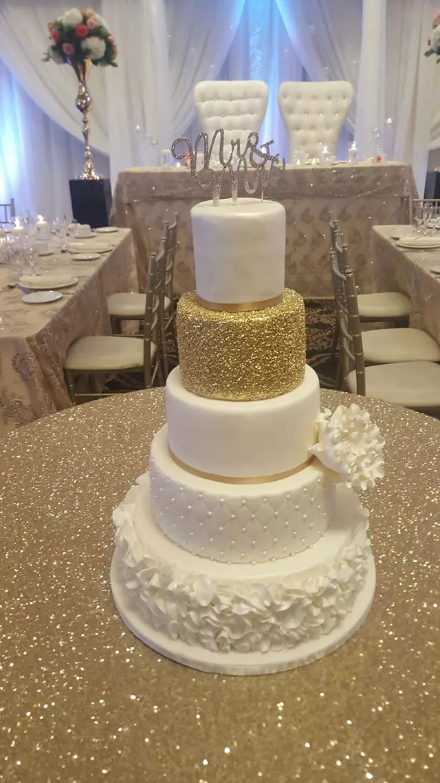 Wedding Cakes: Just Temptations 5
