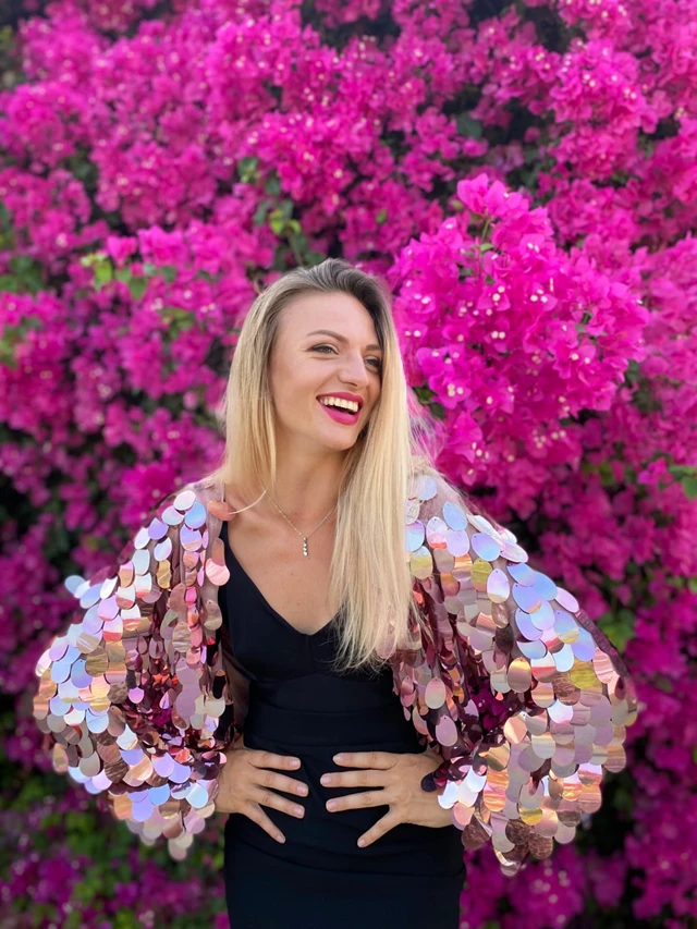 Live Music & Bands: Karina Muhir Jazz Trio 6