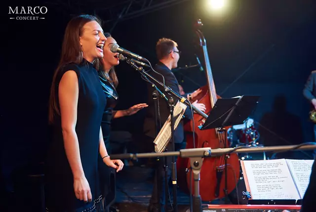 Live Music & Bands: Karina Muhir Jazz Trio 17