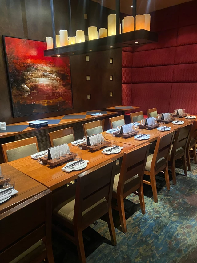 Restaurants: Ki Modern Japanese Restaurant + Bar 4