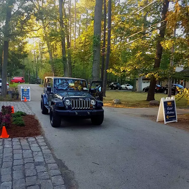 Valet Services: King Valet 20