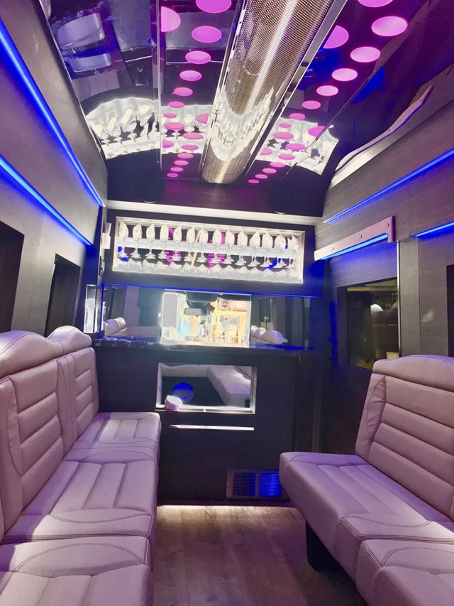 LA Limousines, Vaughan