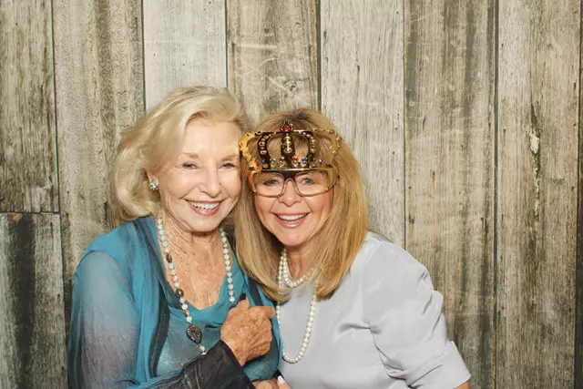 Photo Booths: LOL Photo Booth 23