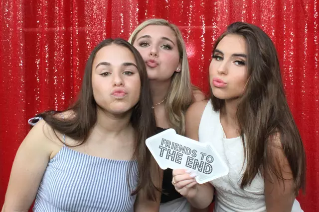 Photo Booths: LOL Photo Booth 17