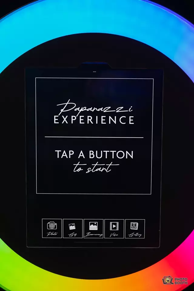 Photo Booths: LOL Photo Booth 10