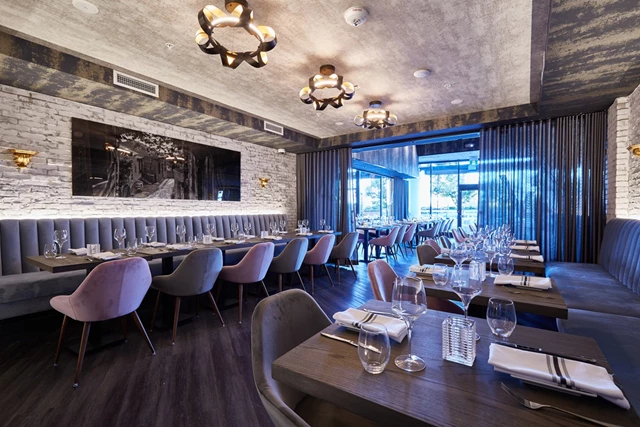 Restaurants: La Vecchia Lakeshore 7