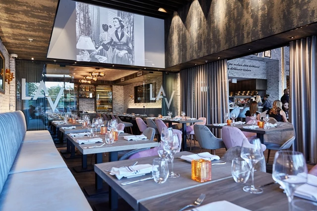 Restaurants: La Vecchia Lakeshore 10