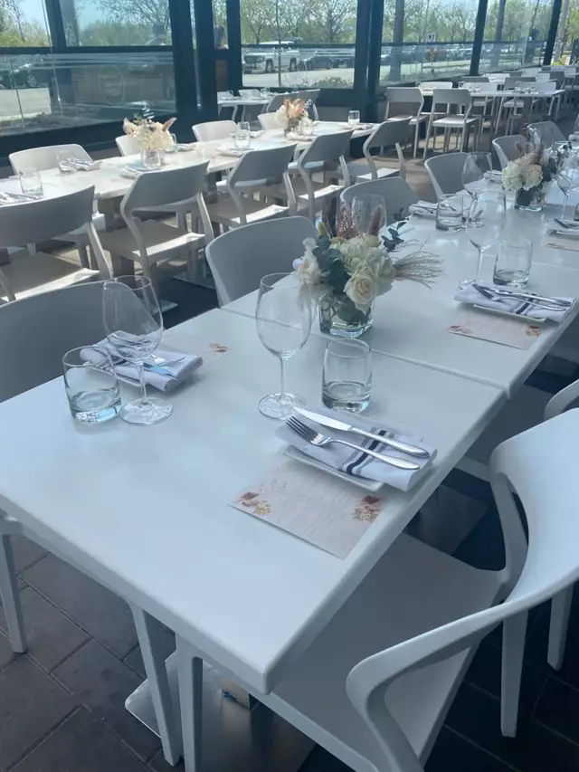 Restaurants: La Vecchia Lakeshore 13