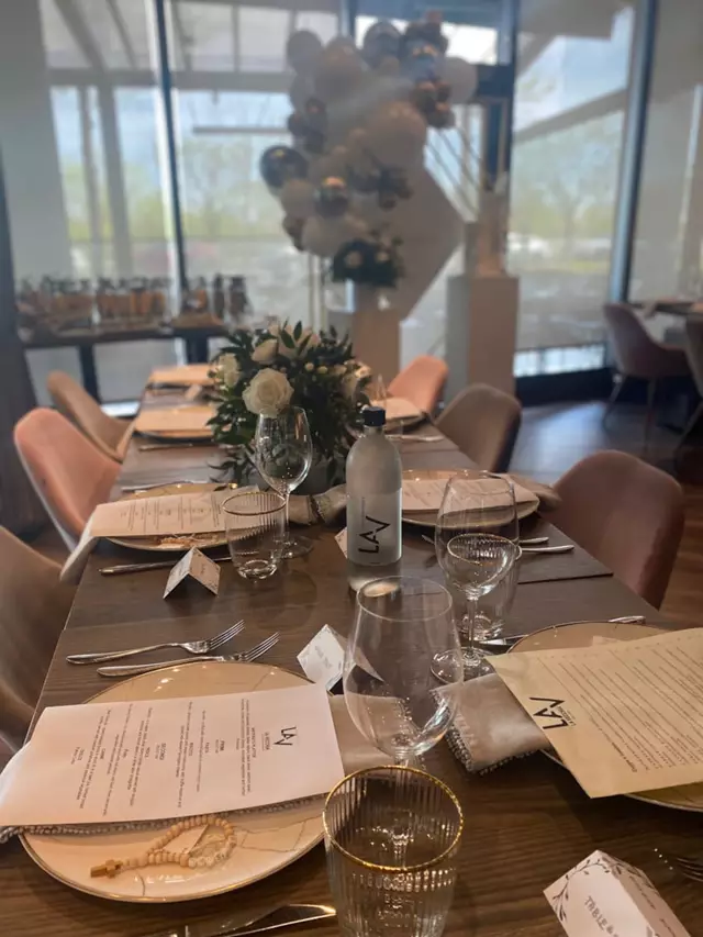 Restaurants: La Vecchia Lakeshore 12