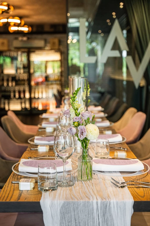 Restaurants: La Vecchia Lakeshore 17