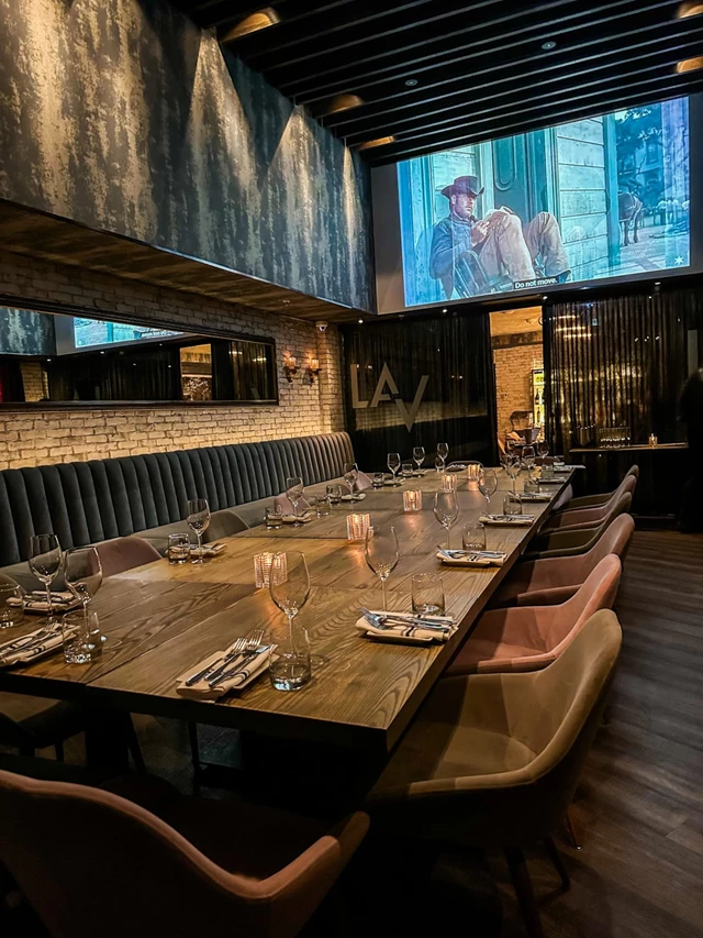 Restaurants: La Vecchia Lakeshore 1