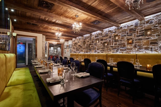 Restaurants: La Vecchia Ristorante 8