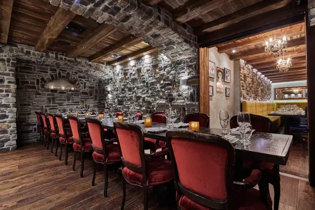 Restaurants: La Vecchia Ristorante 3