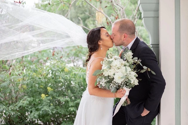 Lace and Bloom, Toronto