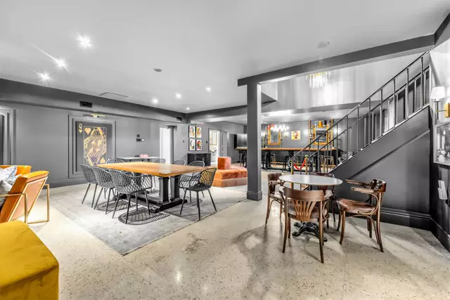 Restaurants: Lago Pizza & Pasta Bar 10