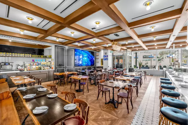 Restaurants: Lago Pizza & Pasta Bar 2