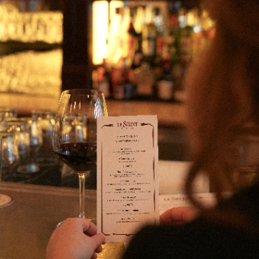 Le Select Bistro