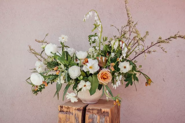 Florists: Leaf & Bloom 3