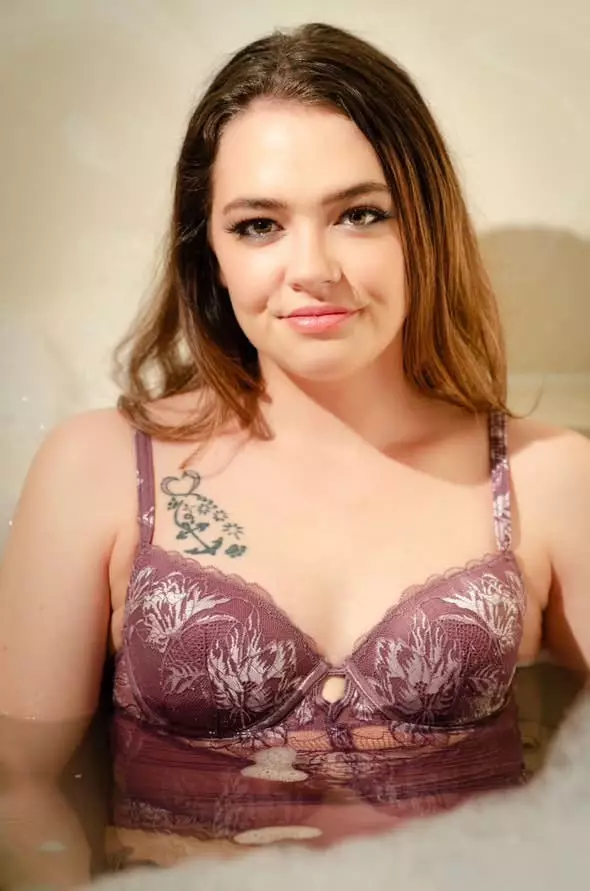 Hair & Makeup: Lena K Makeup 18