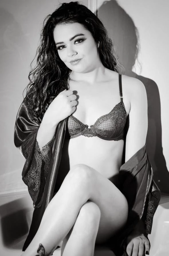 Hair & Makeup: Lena K Makeup 8