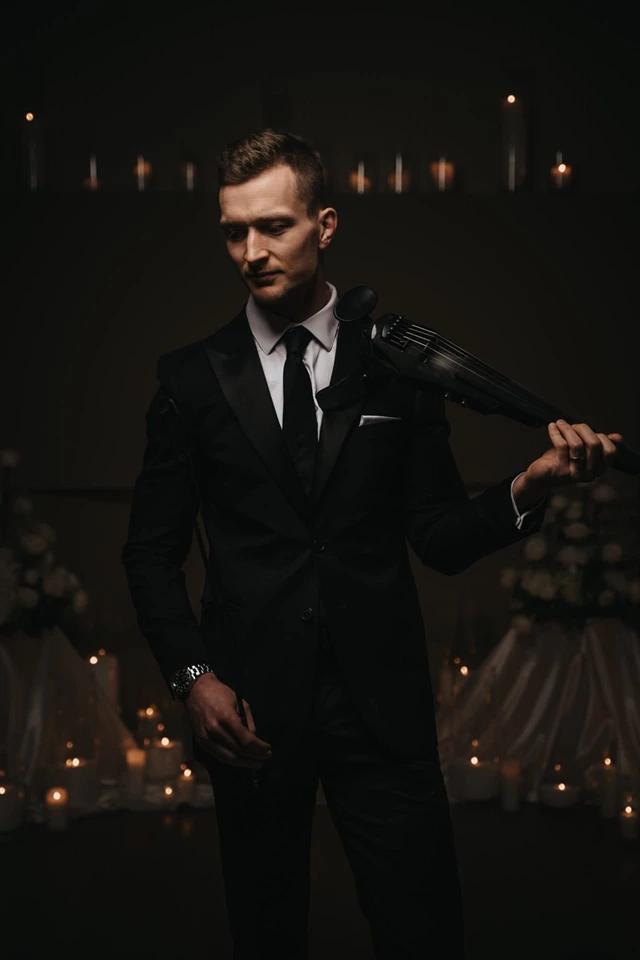 Liam Calhoun - Violinist, Niagara-on-the-Lake