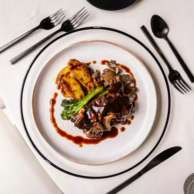Full Service Caterers: Liberty Oak Catering and Events 1