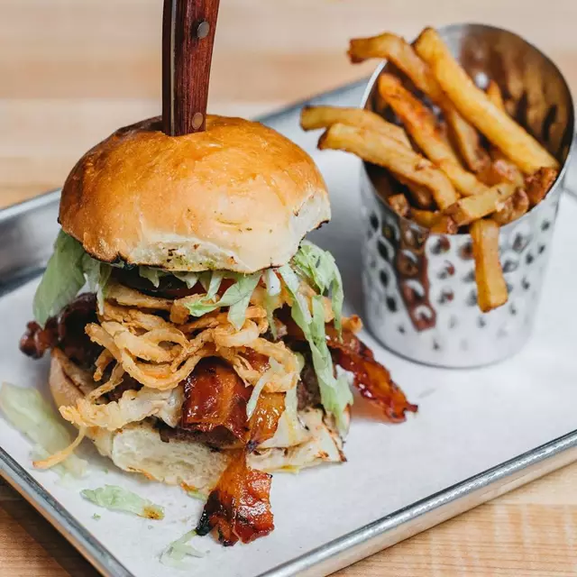 Entertainment Venues: Lob Toronto 5