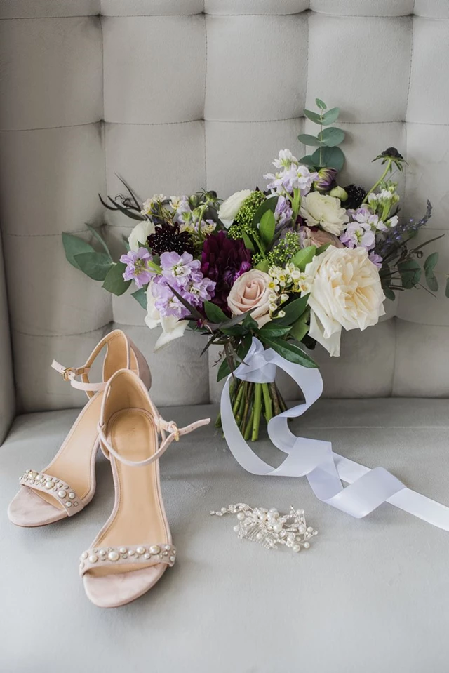 Bridal Details on wedding morning