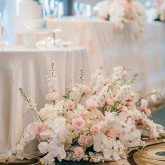 Wedding Planners: Lovever Weddings & Events 13