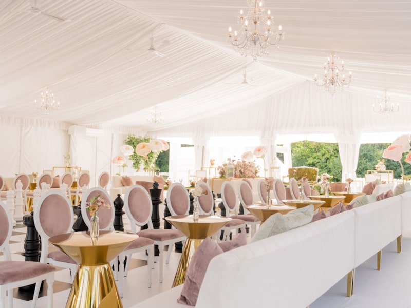 Carousel images of Luxe Rentals