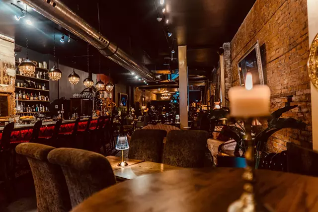 Restaurants: MY HOUSE Lounge & Events 17