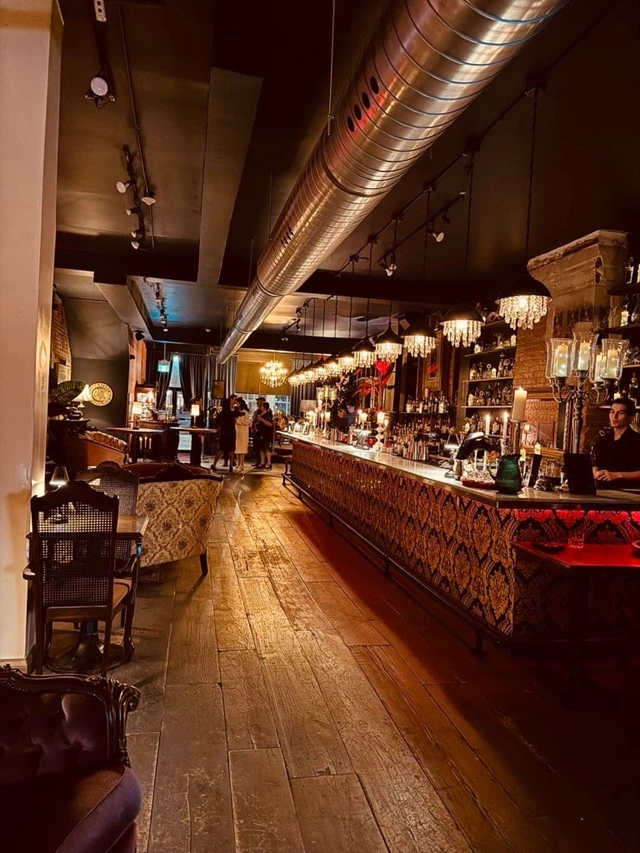 Restaurants: MY HOUSE Lounge & Events 3