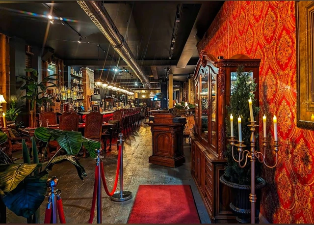 Restaurants: MY HOUSE Lounge & Events 1