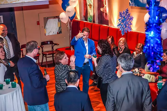 Entertainment: Magician Adam Swaye 4