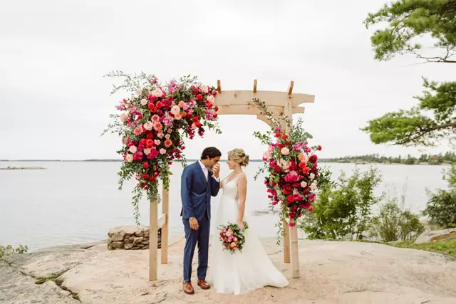 Photographers: Magnolia Studios 1