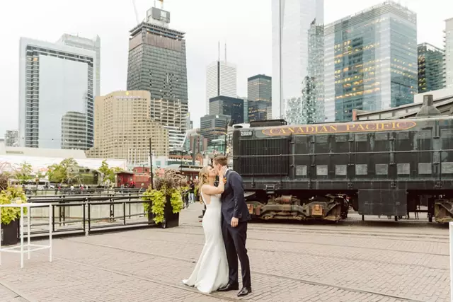 Photographers: Magnolia Studios 5