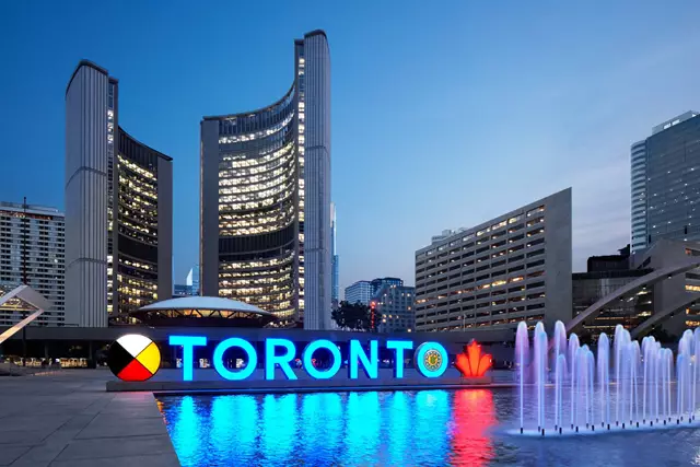 Hotels: Marriott Downtown at CF Toronto Eaton Centre 24