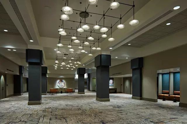 Hotels: Marriott Downtown at CF Toronto Eaton Centre 11