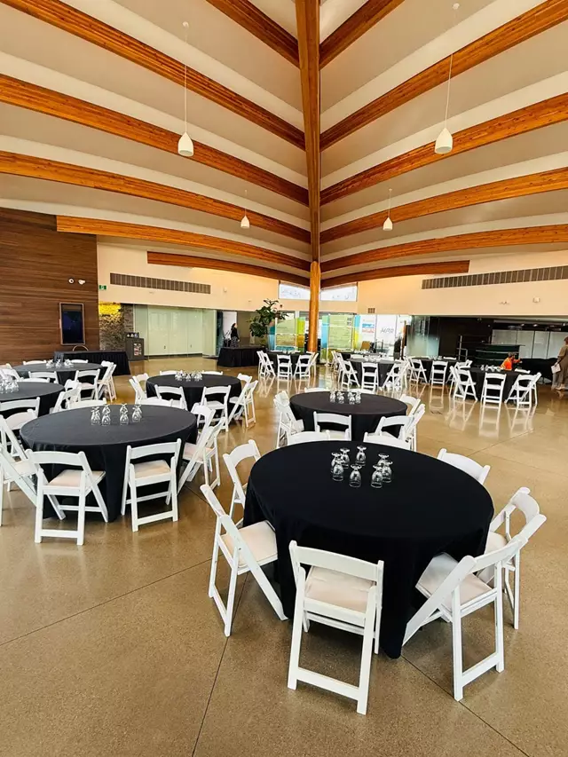 Furniture Rentals: Meadowvale Party Rentals 9