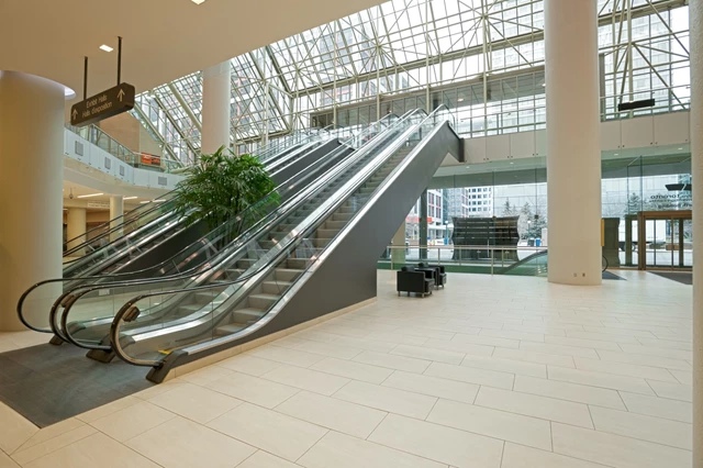 Convention Centres: Metro Toronto Convention Centre 8