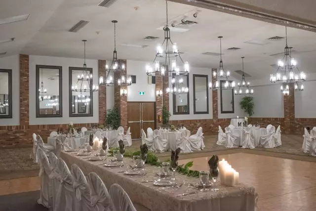 Golf & Country Clubs: Mill Run Golf Club 9