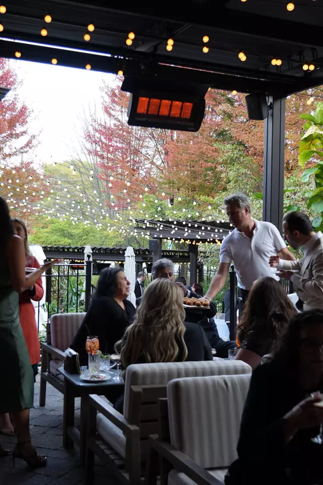 Restaurants: Miller Uptown 18