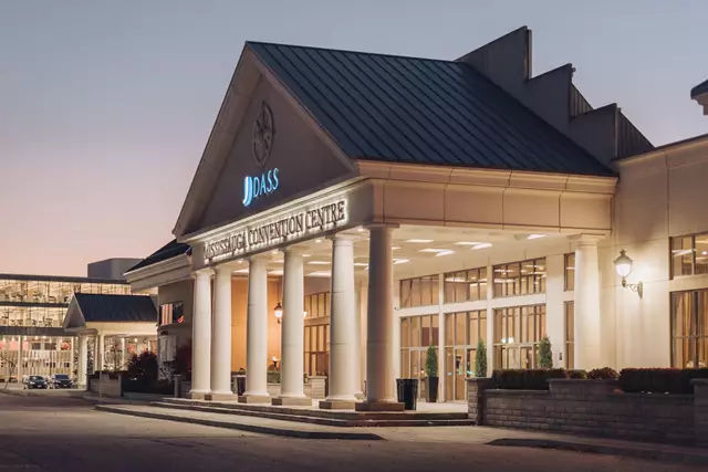 Banquet Halls: Mississauga Convention Centre 10